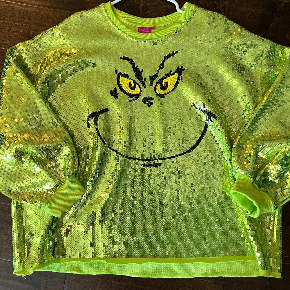NWOT Queen of Sparkles the Grinch Sweatshirt